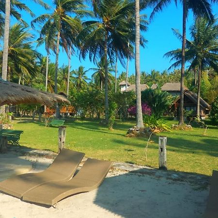 Ary'S Lagoon Bungalow & Hotel Karimunjawa Ngoại thất bức ảnh