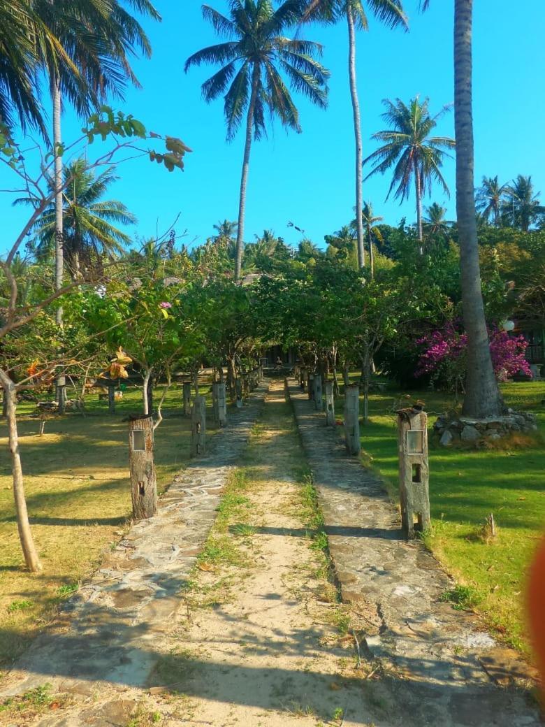 Ary'S Lagoon Bungalow & Hotel Karimunjawa Ngoại thất bức ảnh